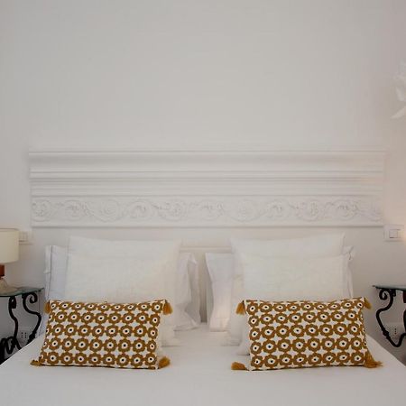 Domus Sansevero Bed & Breakfast Naples Exterior photo